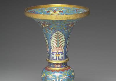 图片[2]-Copper vase in cloisonne enamels from a five-piece altar set, Qing dynasty (1644-1911)-China Archive